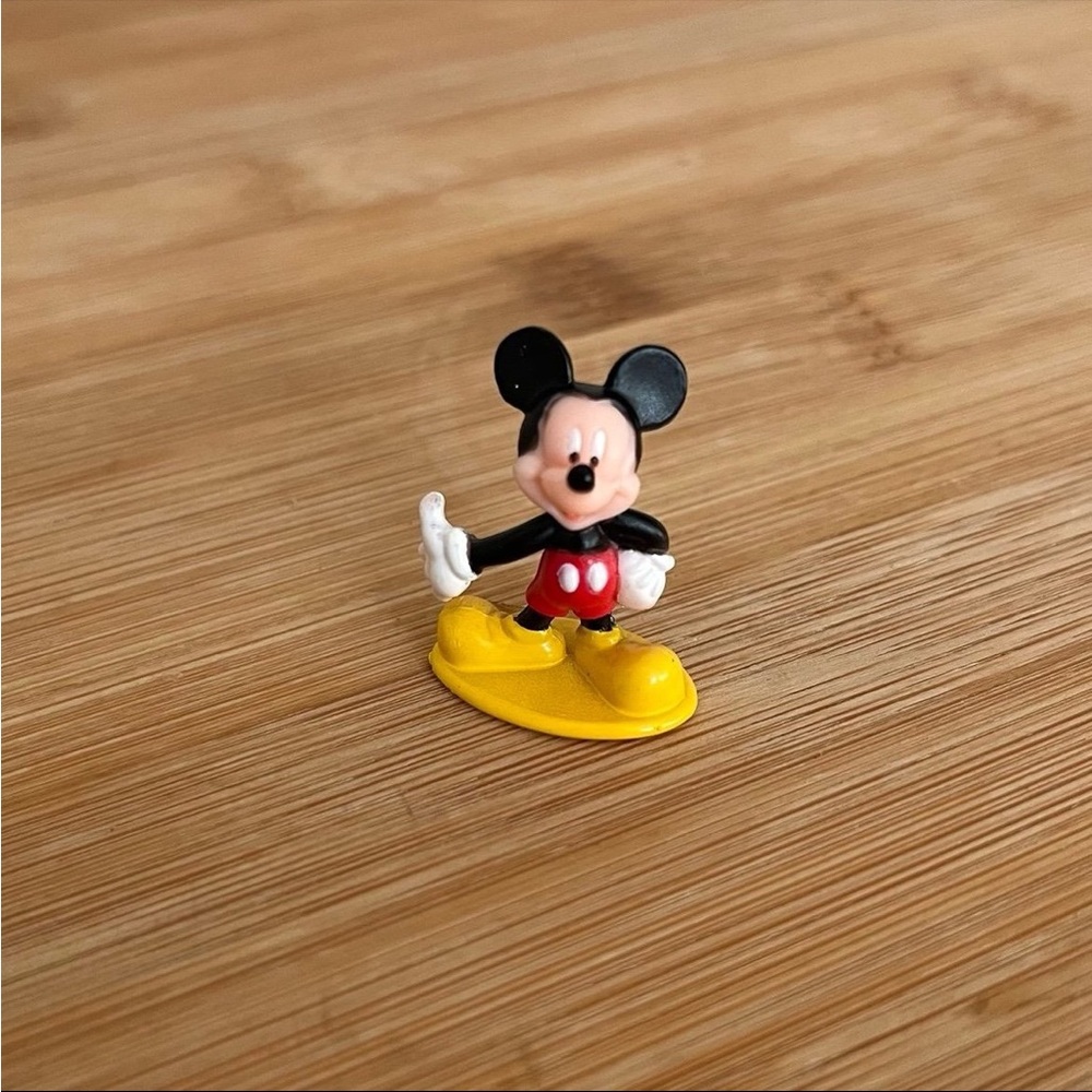 ❄️5/$20 Disney Park Series 1 Mini Figure - Mickey Mouse